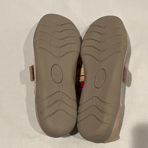 NWT Earth Spirit Women's Mary Jane Flats Loafers in Tan Size 9 - Picture 9 of 10